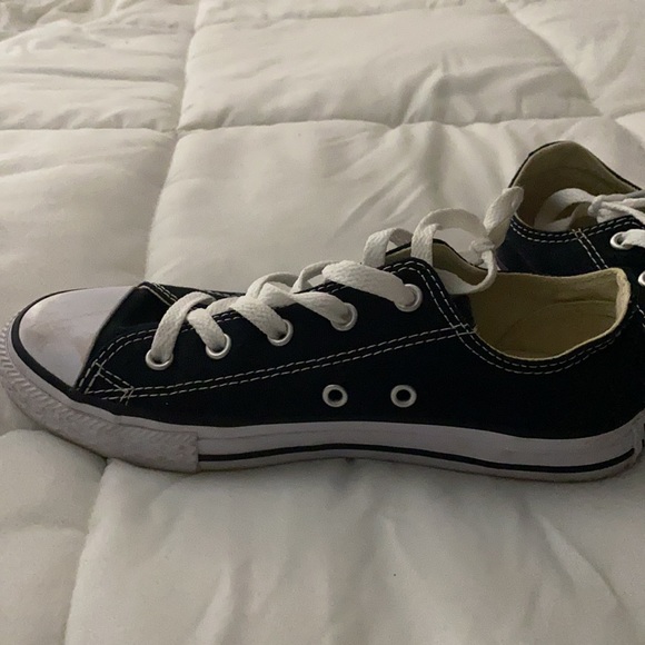 Converse - Picture 2 of 3